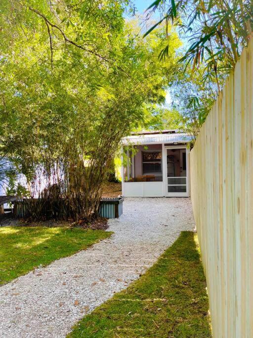 Sparkling Guest Home 2 Bedroom-15 Minutes To Clearwater Beach Екстериор снимка